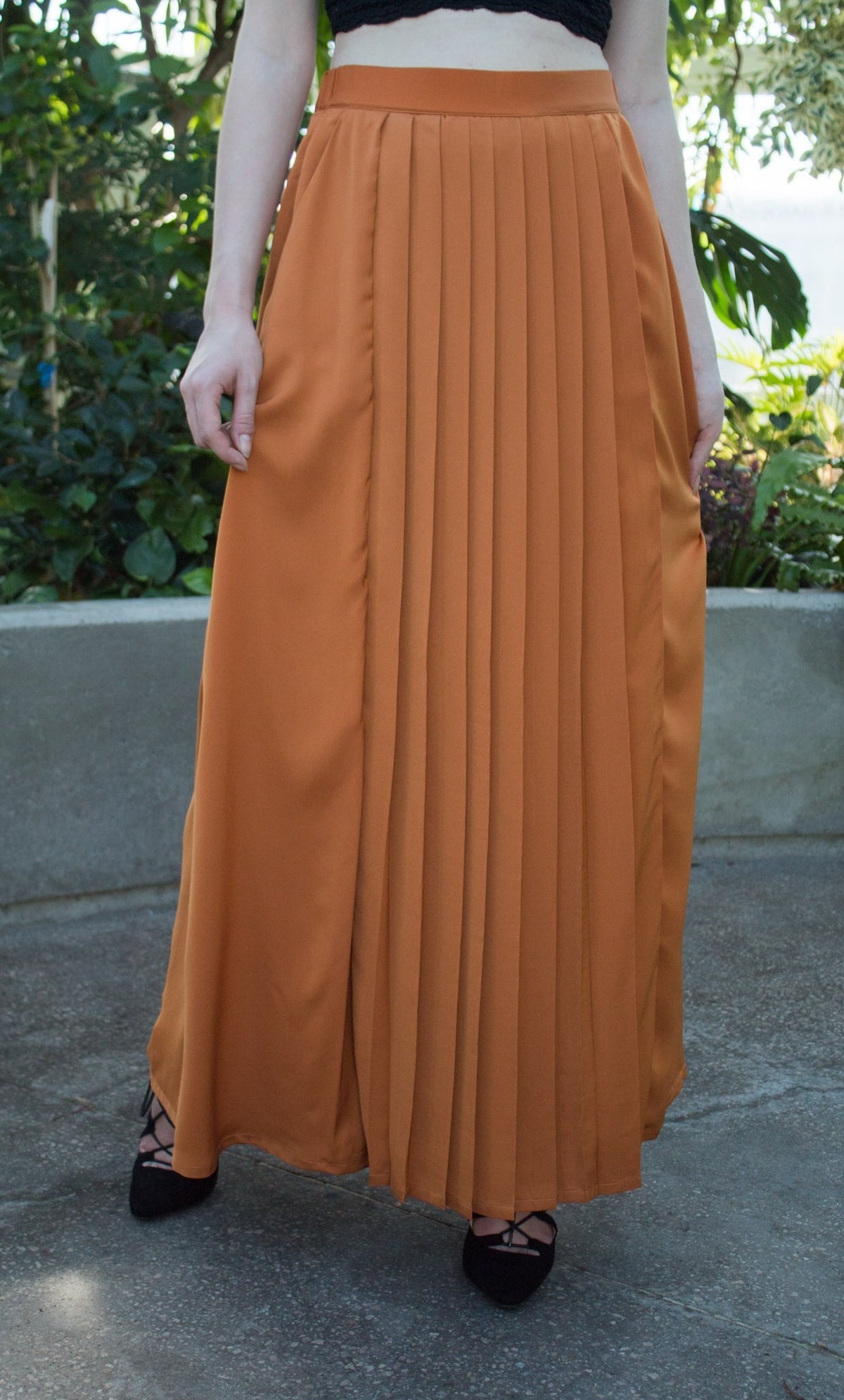 Front Pleated Maxi Skirt|