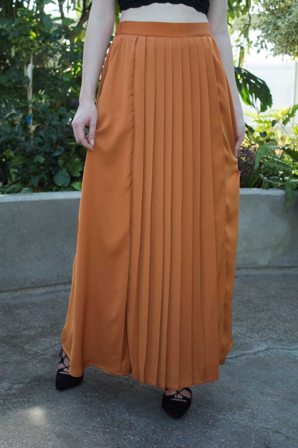 Front Pleated Maxi Skirt|